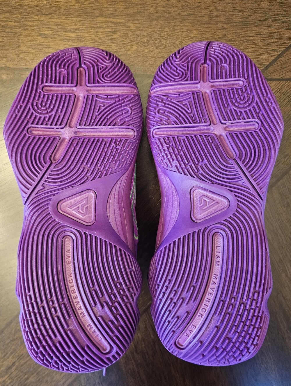 Nike Giannis Immortality 4 (GS) Youth Basketball Shoes - Picture 8 of 10